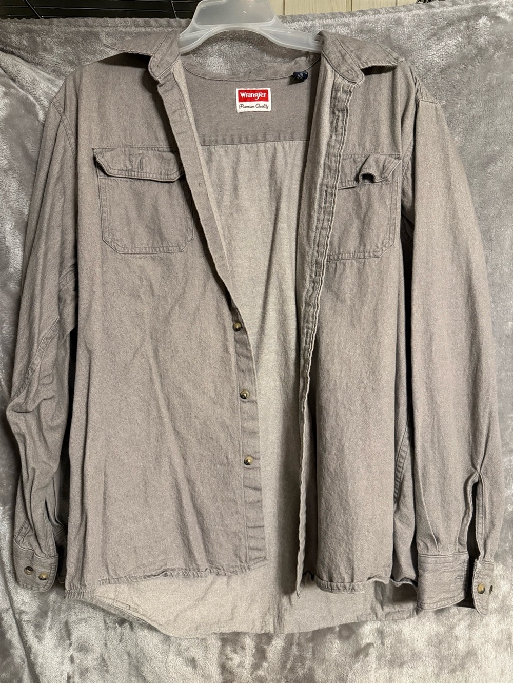 Wrangler Casual Button-Up Shirt in Light Gray -100% Cotton